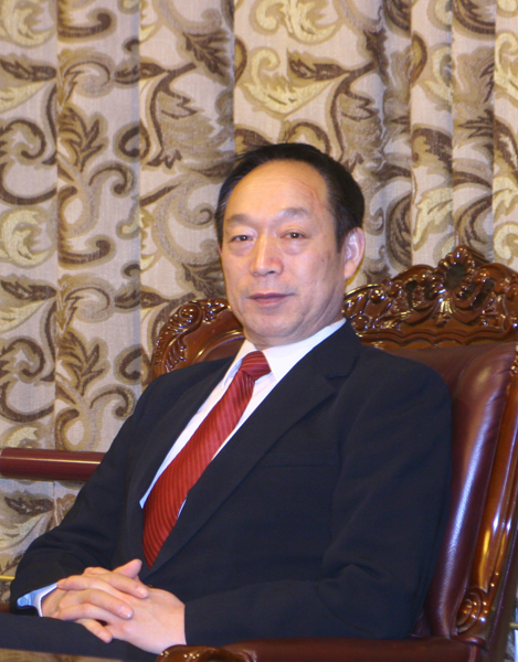 董事長(zhǎng)任太平先生 董事長(zhǎng)任太平先生